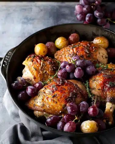 Pan-Roasted Chicken with Grapes 4 Pan-Roasted Chicken with Grapes