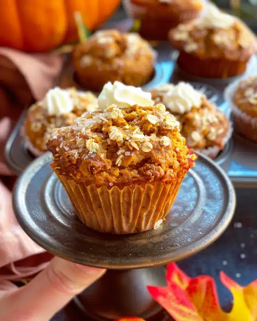 Maple Pumpkin Spice Muffins 6 Maple Pumpkin Spice Muffins