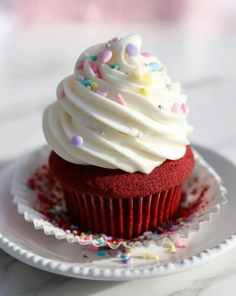 Red Velvet Cupcakes with Cream Cheese Frosting Recipe