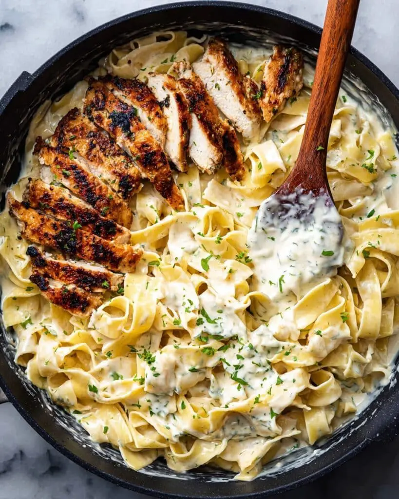 Creamy Chicken Alfredo Pasta Recipe
