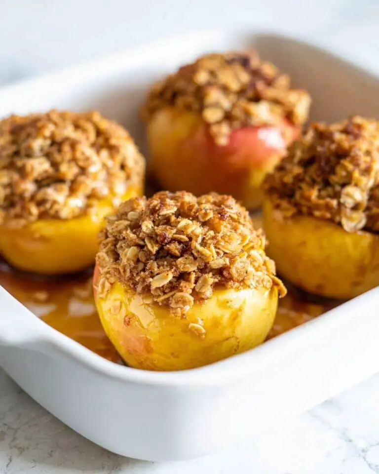 Easy Baked Apples with Cinnamon Oat Topping Recipe