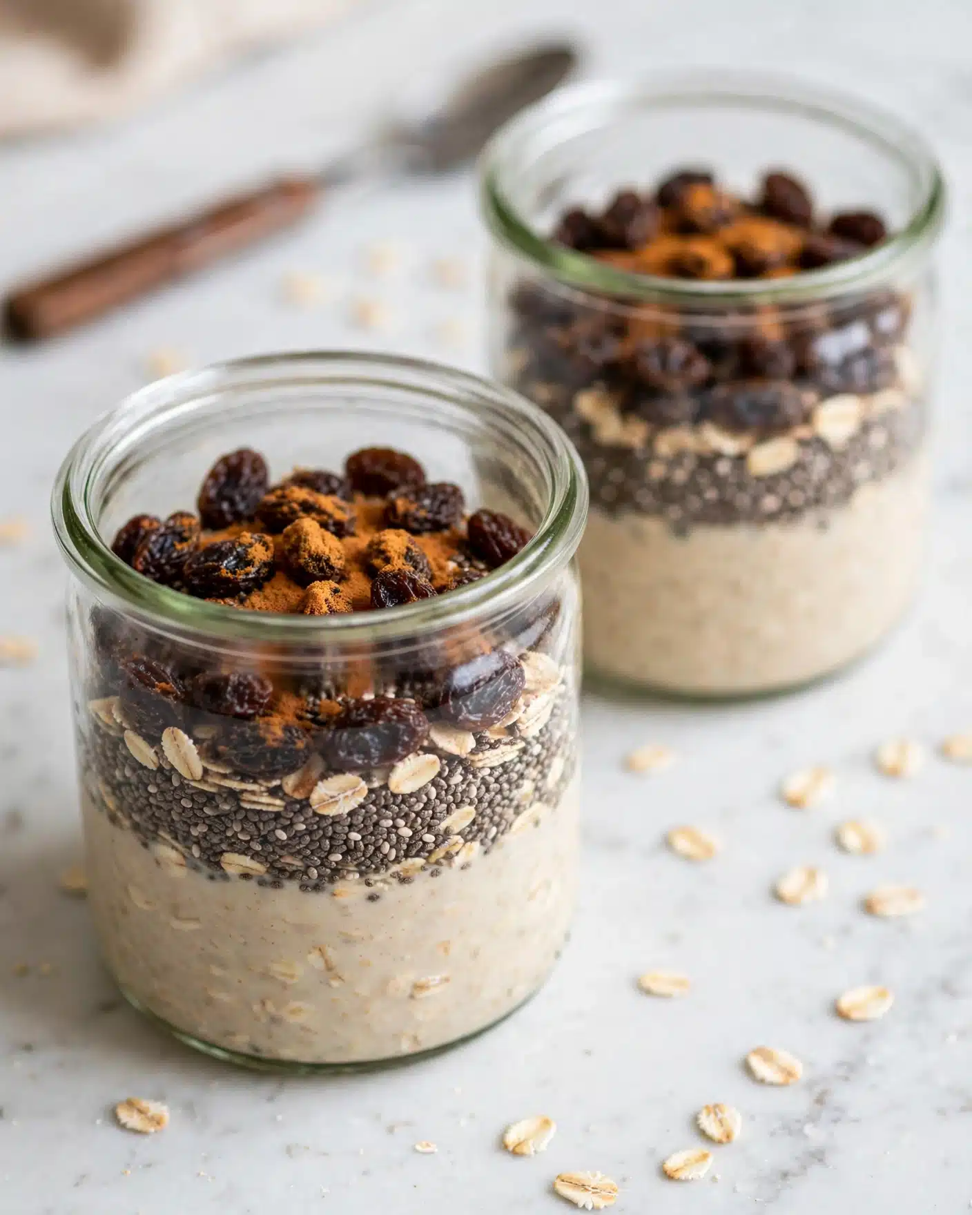 Cinnamon Raisin Overnight Oats Recipe